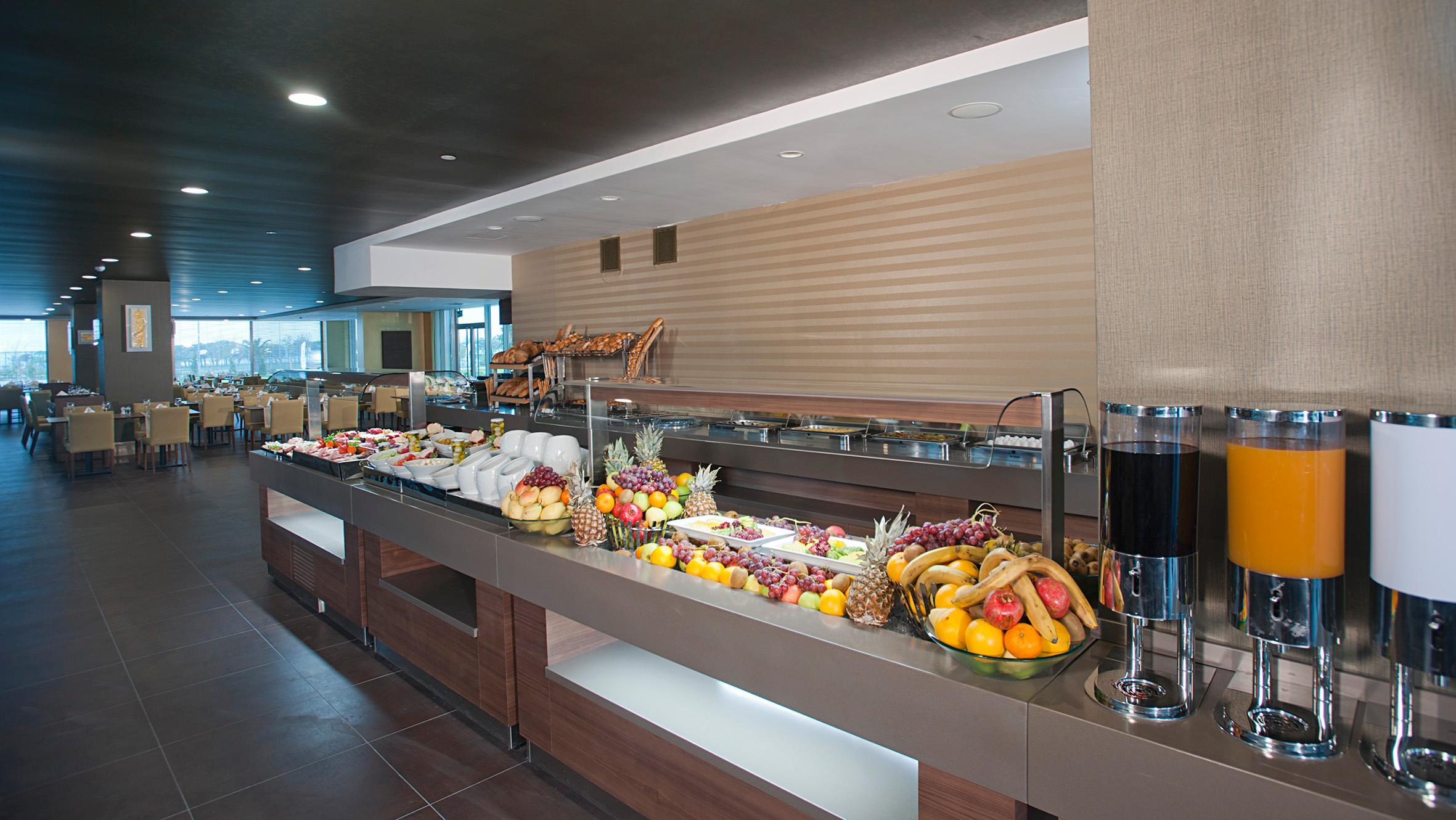 シェバヒル ホテル イスタンブール アジア エクステリア 写真 The buffet at the airport