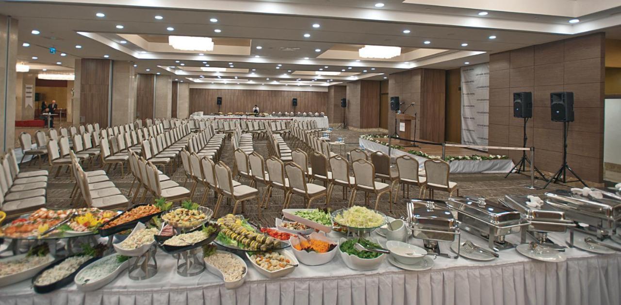 シェバヒル ホテル イスタンブール アジア エクステリア 写真 A buffet at a wedding reception